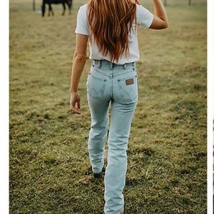 Wrangler Women’s Cowboy cut jeans